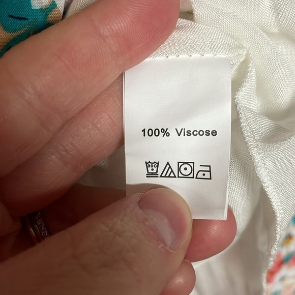 ePretty Size XL White and Pink Floral High-low Tier Lightweight Flowy Midi Skirt - Picture 6 of 9